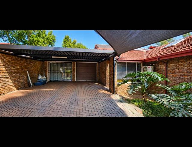 4 BEDROOM HOUSE FOR SALE IN WIERDA PARK
